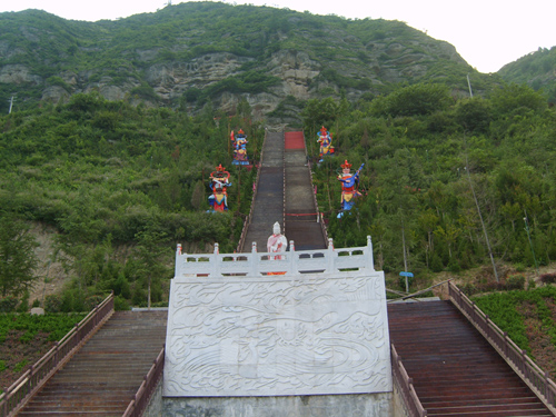 鳳縣消災(zāi)寺四大天王雕塑