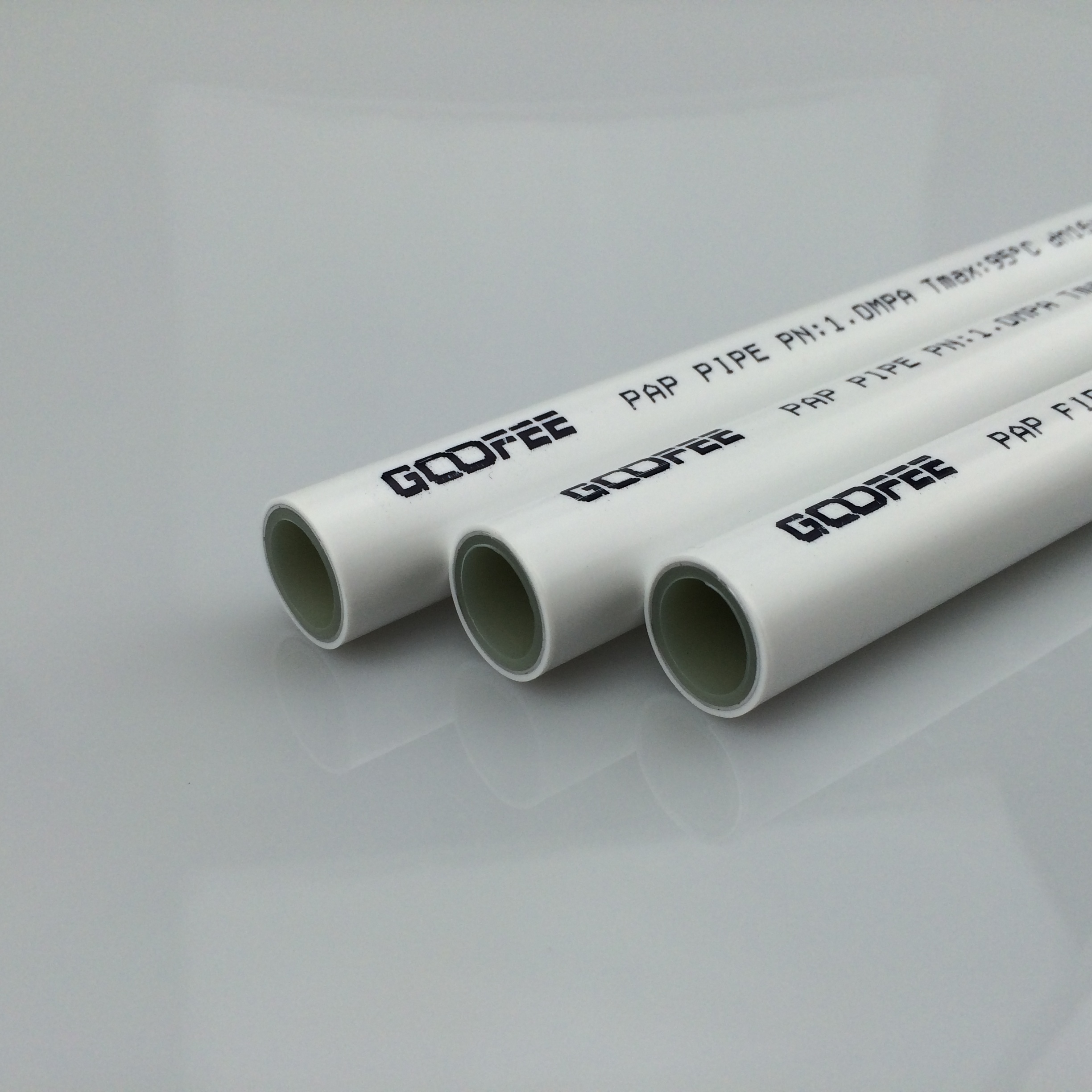 加厚型pex-c对接焊铝塑复合管