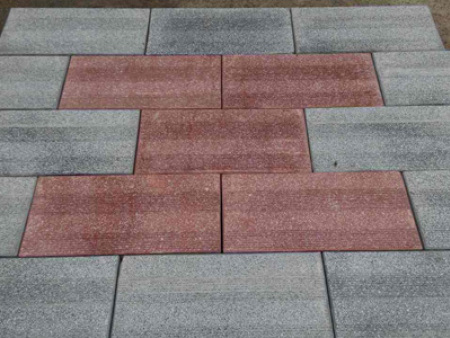 兰州宏宇彩砖厂告诉你路面砖如何选择？
