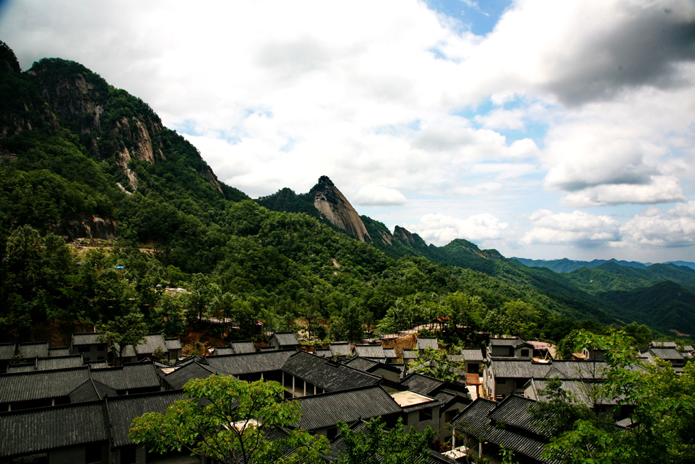 二龙山人口_宾县二龙山图片