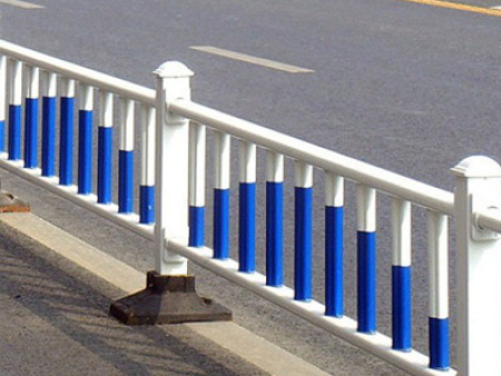 兰州道路防护栏的重要性-甘肃兆丰交通设施工程