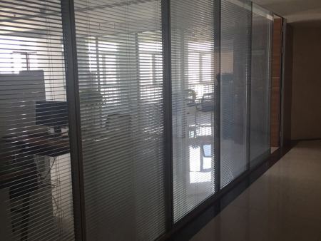 定制办公隔断玻璃墙可选哪些样式？