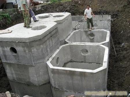 水泥化粪池的管理与环境
