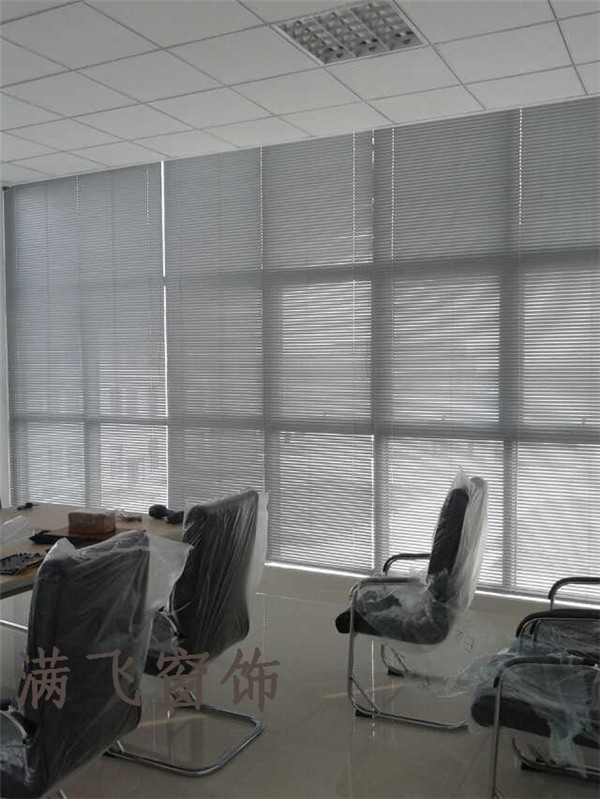 50mm鋁百葉簾銀白色|百葉簾系列-上海滿飛智能窗飾有限公司
