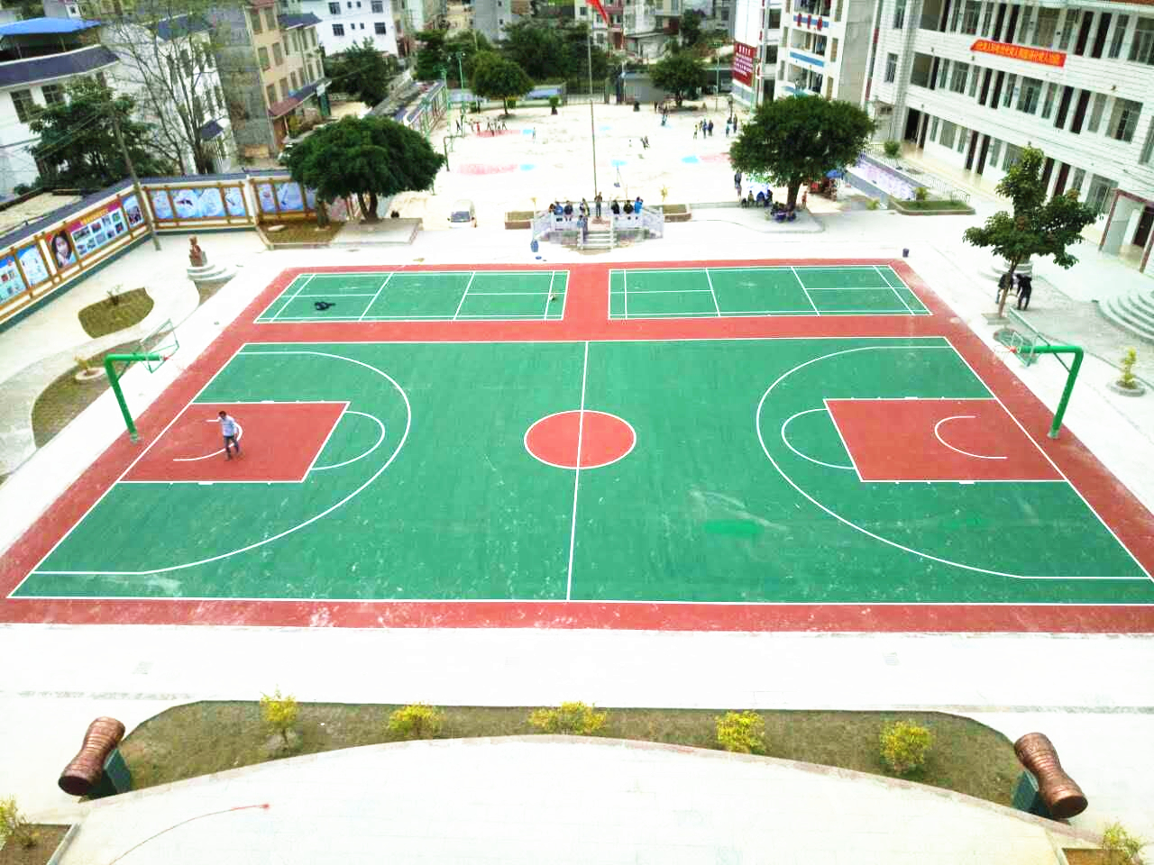 广西硅PU篮球场施工